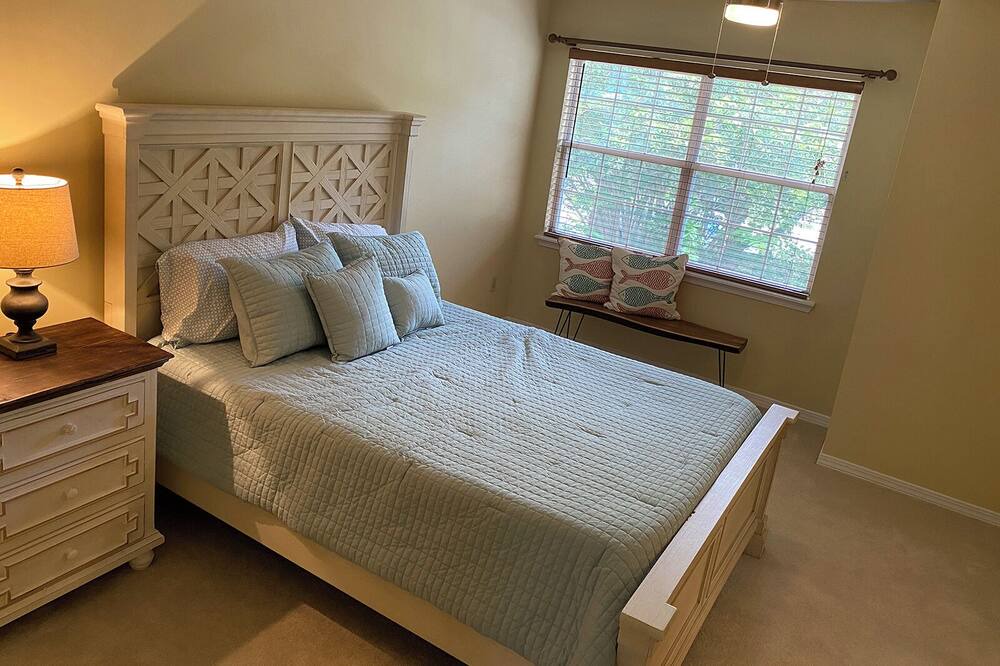 Photo of Bedroom in Southside