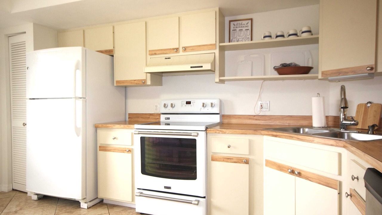 Photo of Kitchen in Gulf Gate Estates