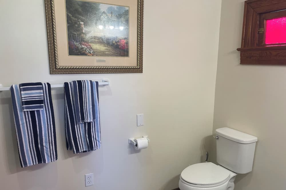 Photo of Bathroom in Williston
