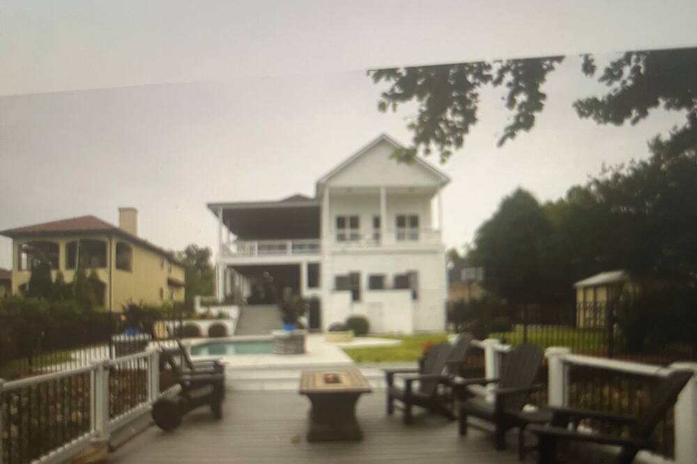Photo of Outdoor in Olde Town Augusta