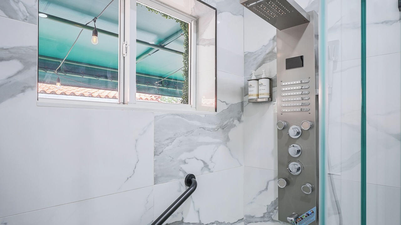 Photo of Bathroom in Coral Way