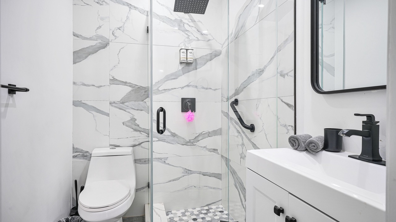 Photo of Bathroom in Coral Way