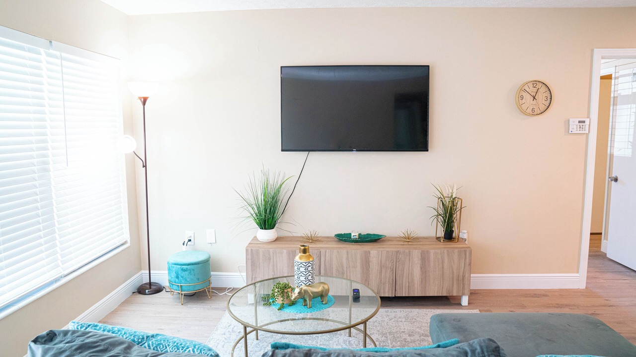 Photo of Livingroom in Forest Hills