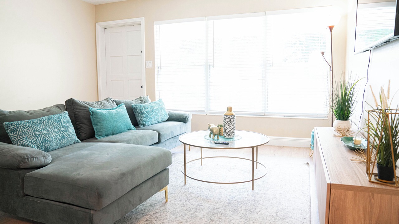 Photo of Livingroom in Forest Hills