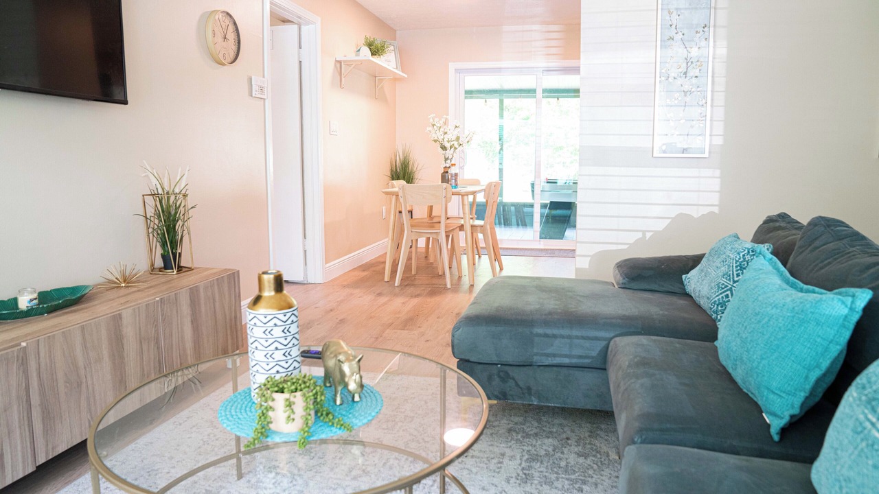 Photo of Livingroom in Forest Hills