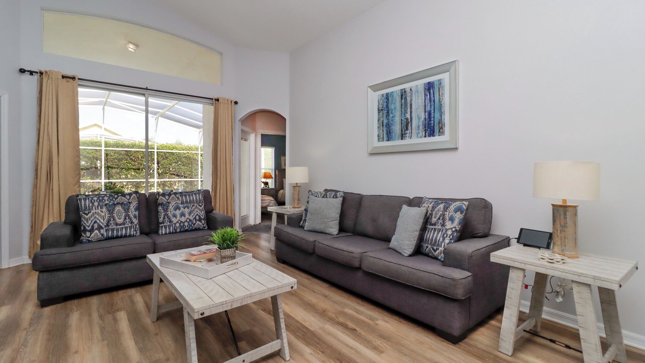 Photo of Livingroom in Westbury