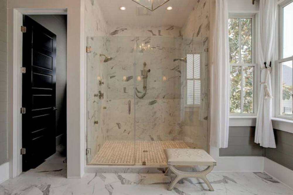 Photo of Bathroom in Lake Carolina