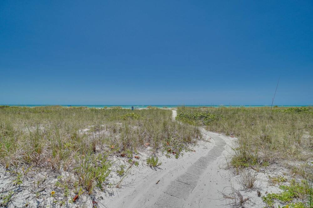 Photo of Others in Whitney Beach