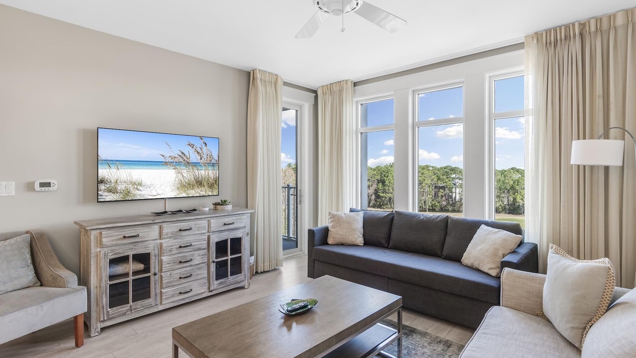 Photo of Bedroom in Baytowne Wharf