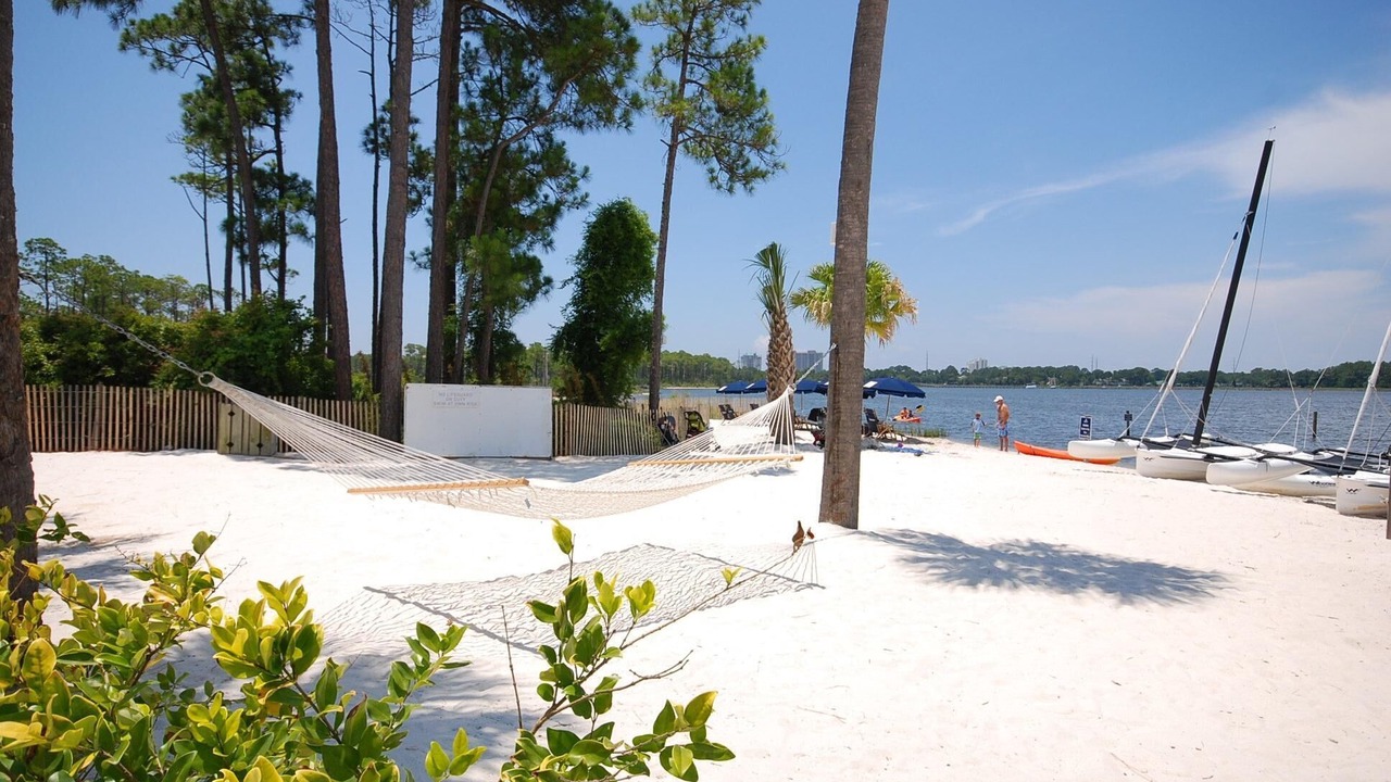 Photo of Others in Baytowne Wharf