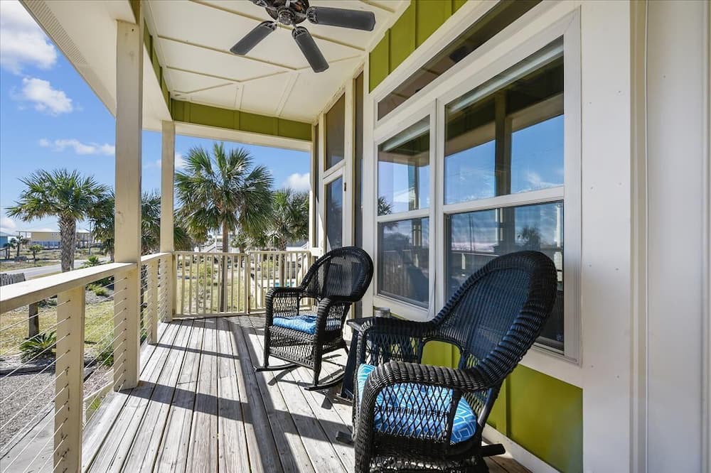 Photo of Patio Balcony in East End