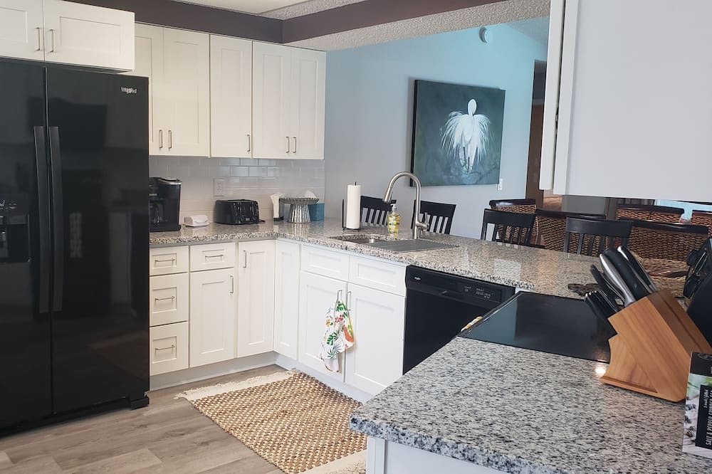 Photo of Kitchen in Embassy Hills