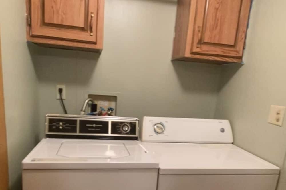 Photo of Bedroom in Okeechobee