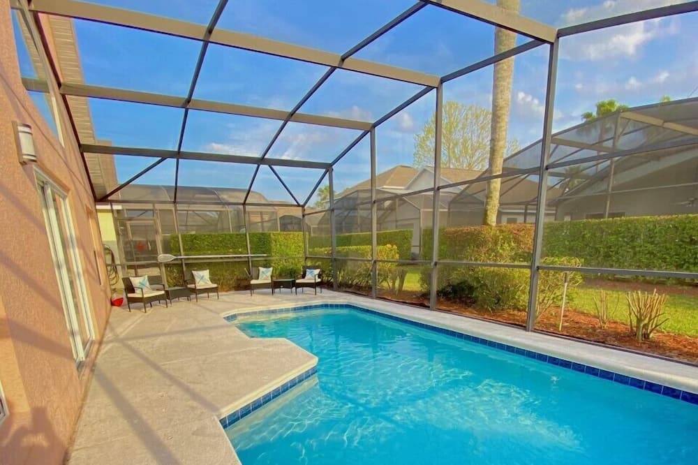 Photo of Outdoor in Lake Berkley