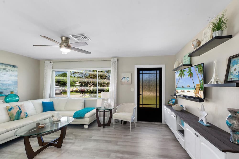 Photo of Livingroom in North Palm Beach