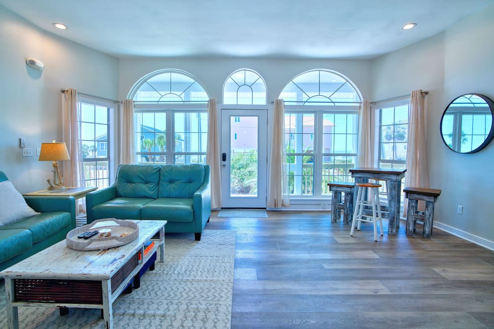 Photo of Livingroom in East End