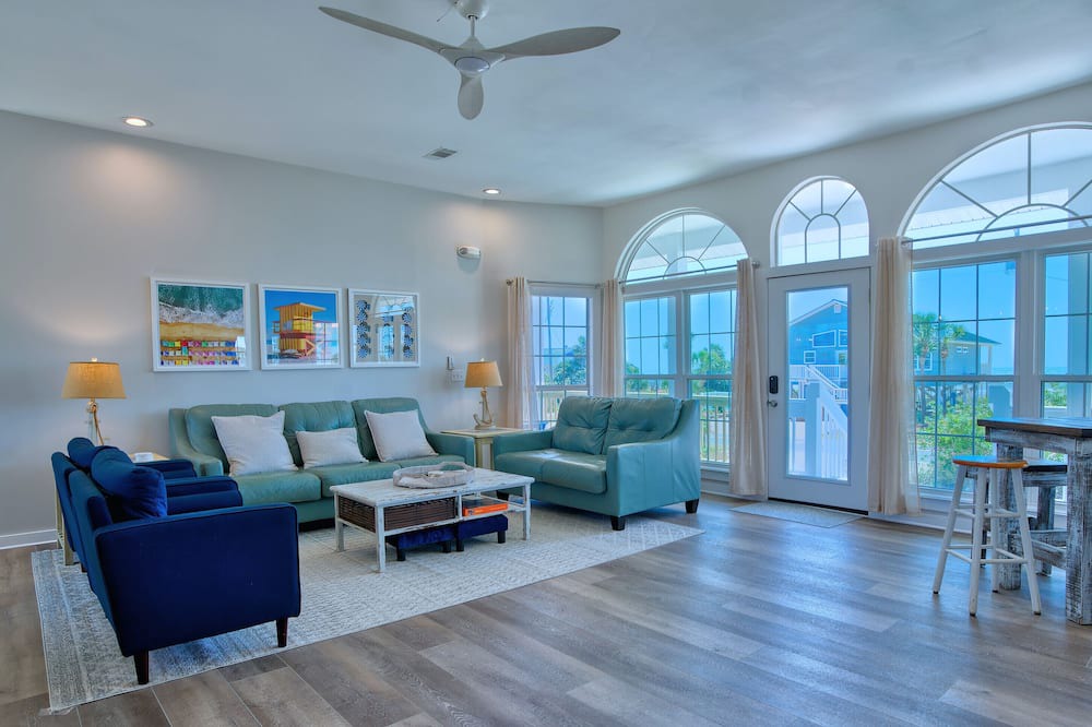 Photo of Livingroom in East End