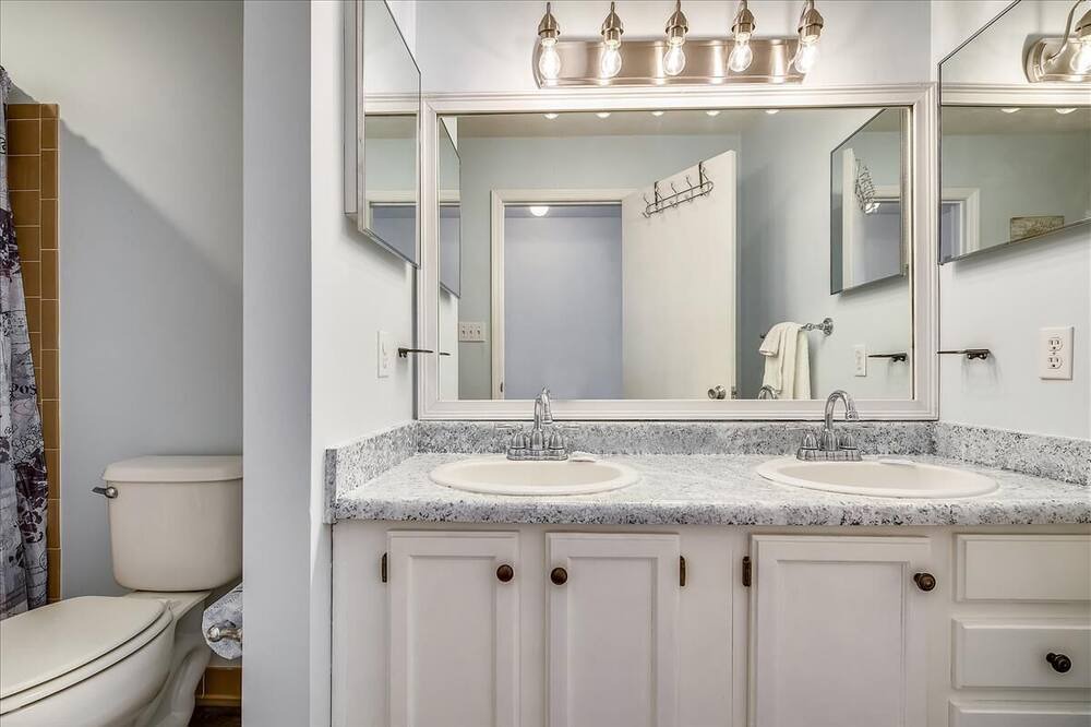 Photo of Bathroom in East End