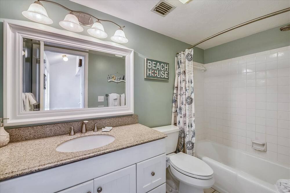 Photo of Bathroom in East End