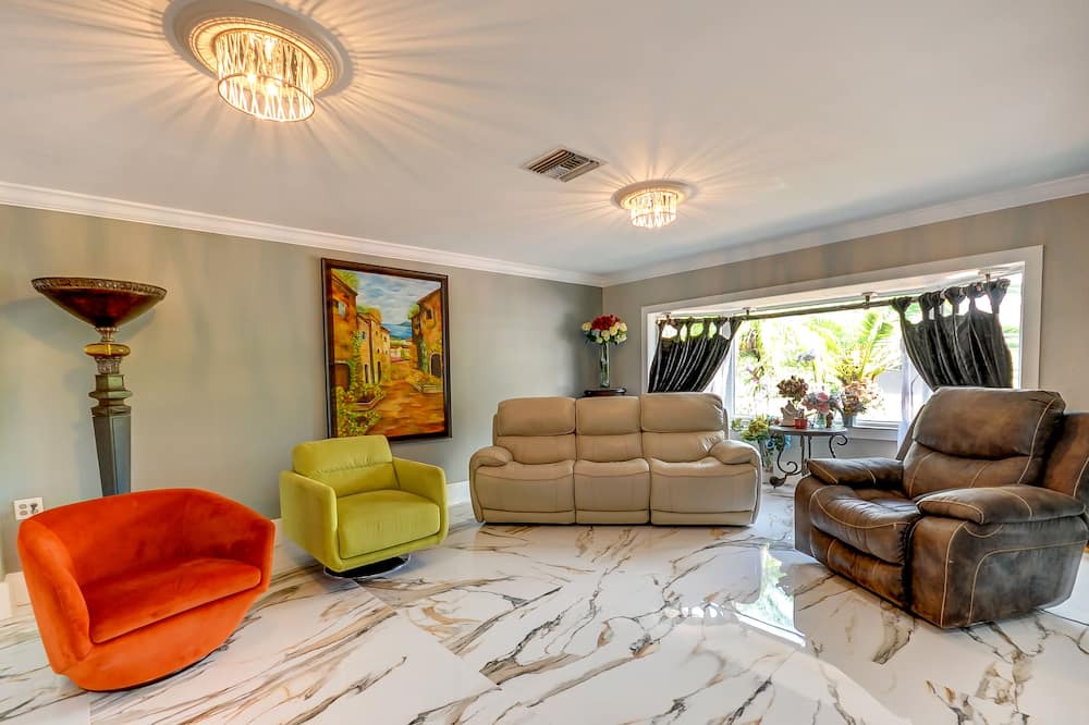 Photo of Livingroom in Horse Country