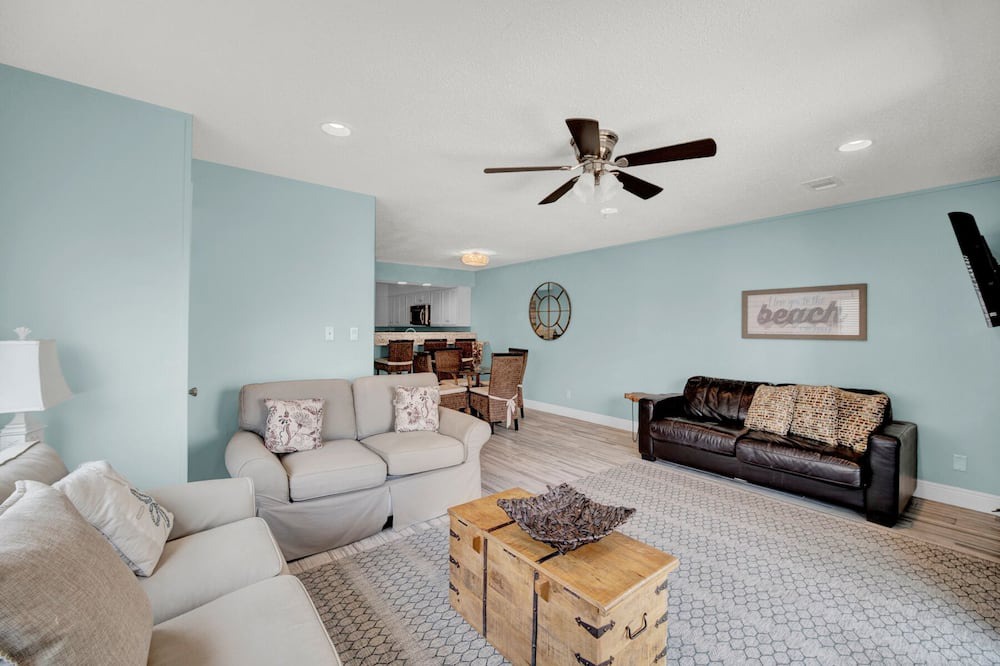 Photo of Livingroom in Miramar Beach