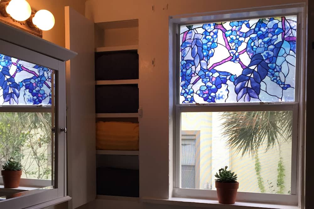 Photo of Bathroom in Surfside Historic District
