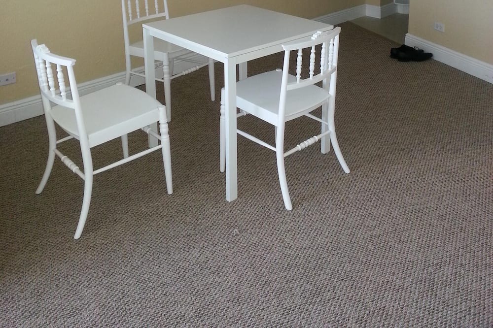 Photo of Kitchen in West Avenue