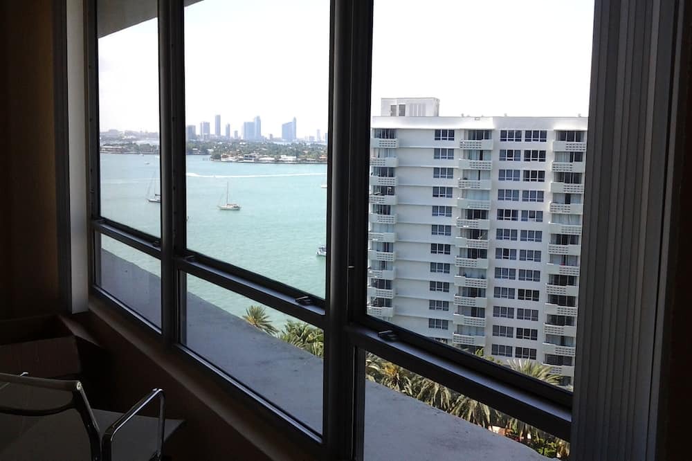 Photo of Patio Balcony in West Avenue