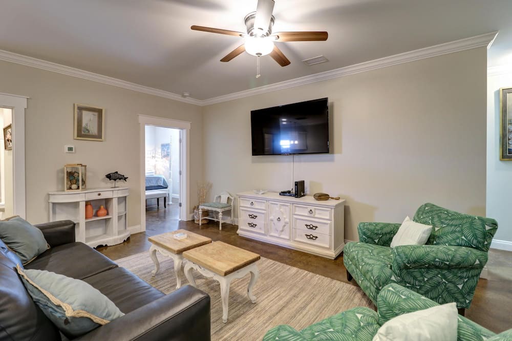 Photo of Livingroom in Holiday Beach