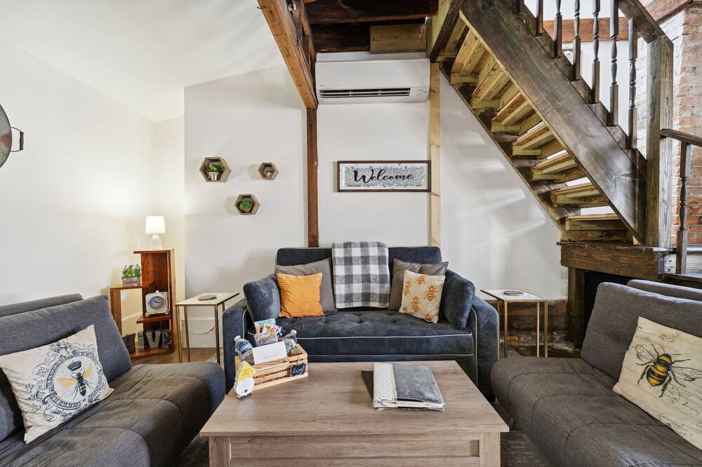 Photo of Livingroom in Metropolitan