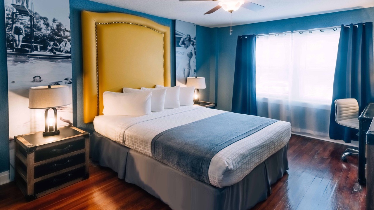Photo of Bedroom in Downtown St. Petersburg