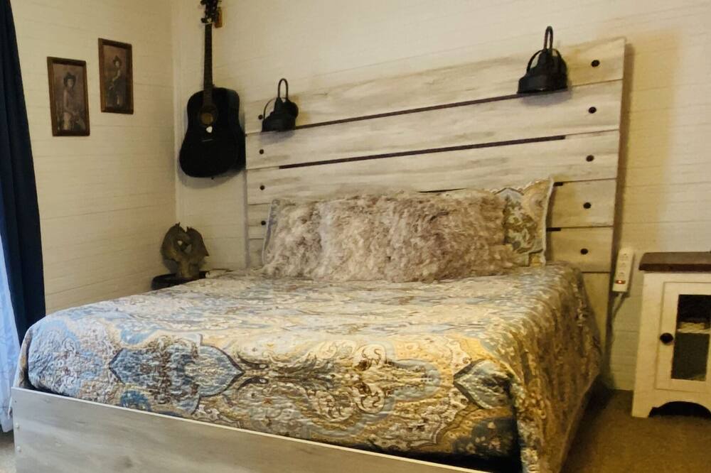 Photo of Bedroom in Pickens