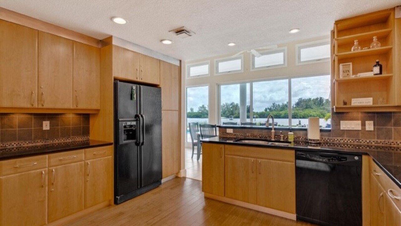 Photo of Kitchen in Bay Isle