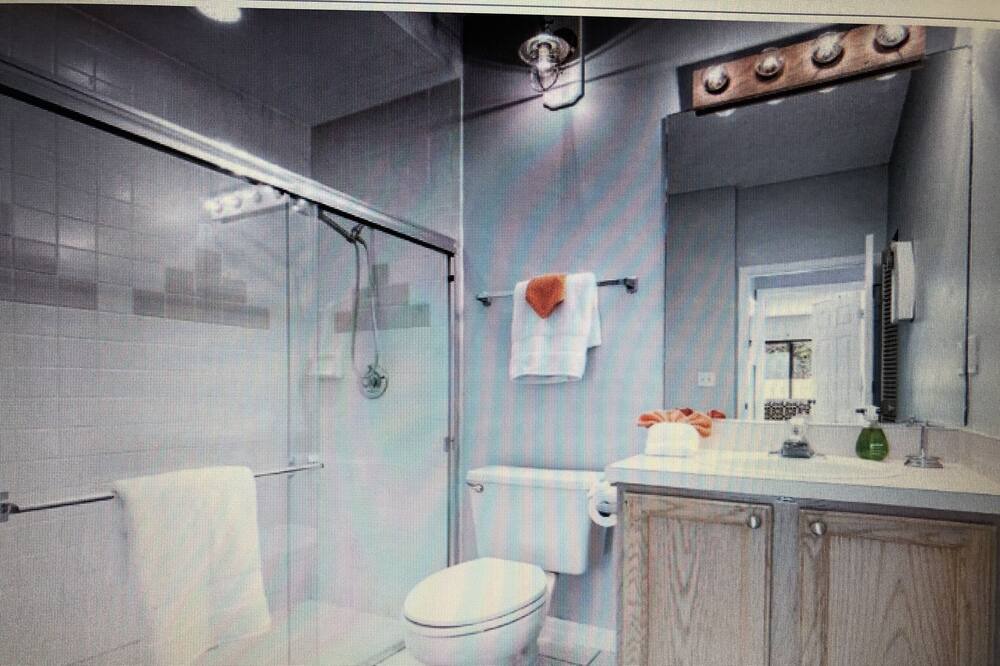 Photo of Bathroom in Bella Vista