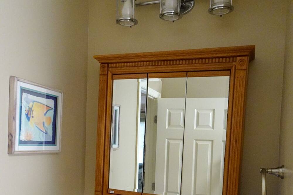 Photo of Bathroom in Murray Hill