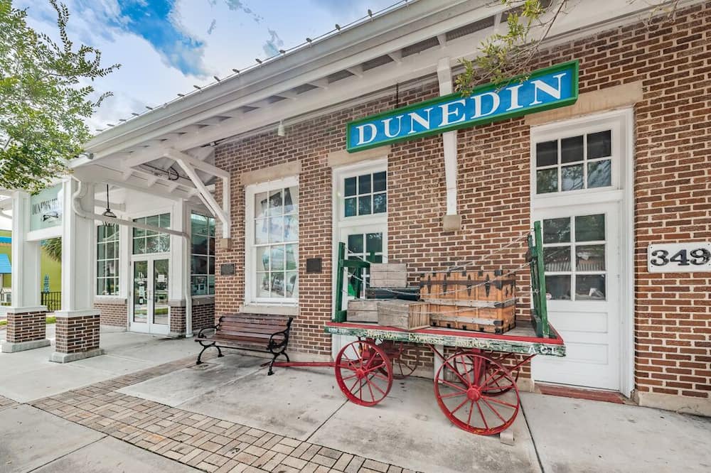 Photo of Patio Balcony in Downtown Dunedin