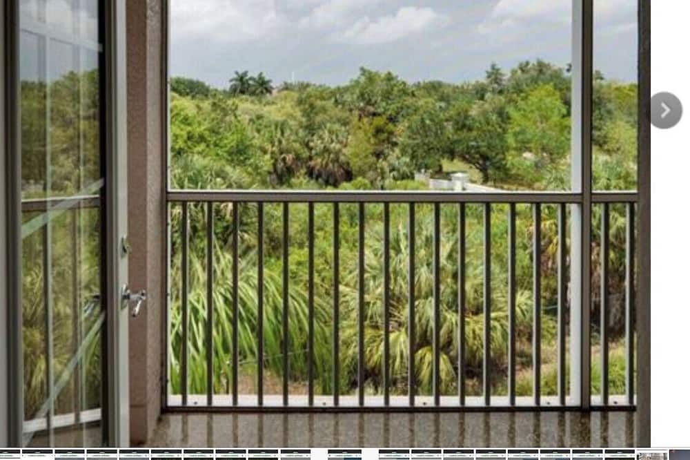 Photo of Patio Balcony in Majestic Palms