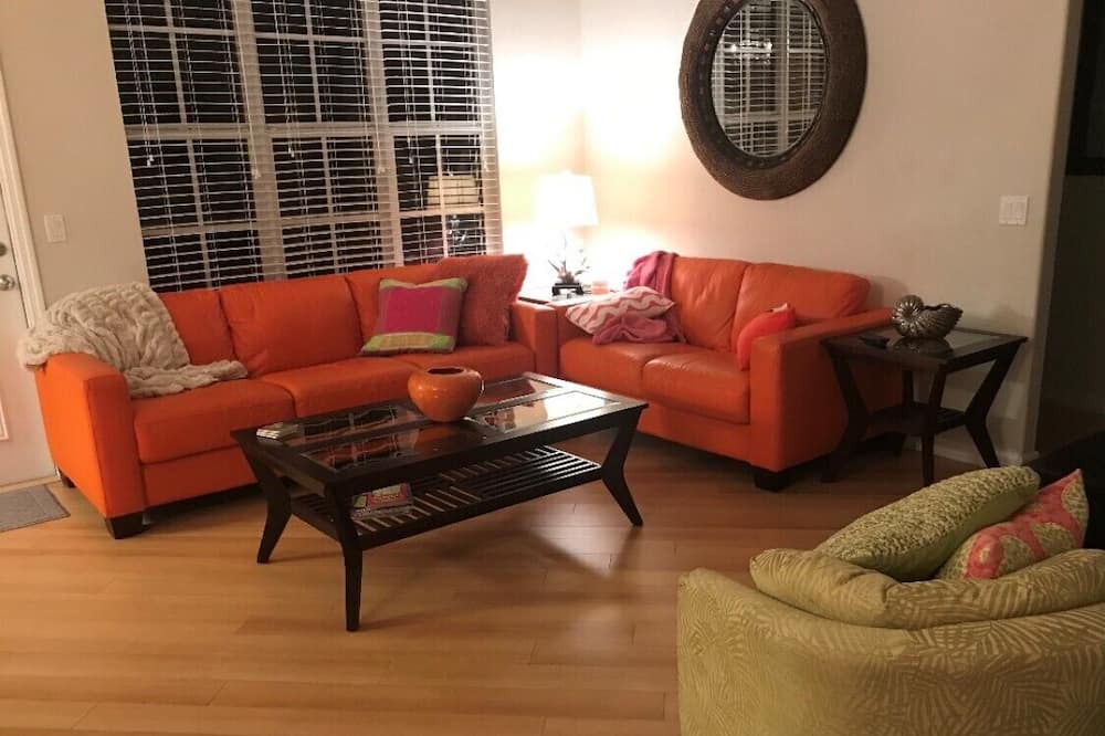 Photo of Bedroom in Majestic Palms