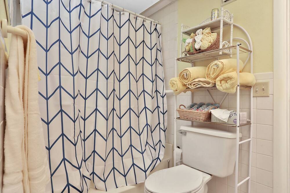 Photo of Bathroom in Cypress Gardens