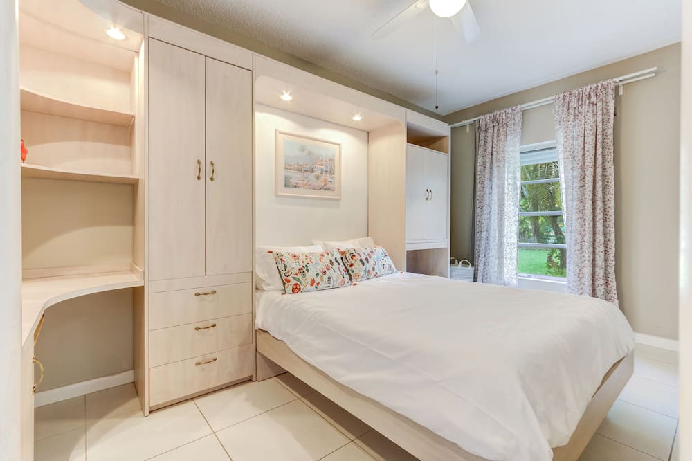 Photo of Bedroom in Weston