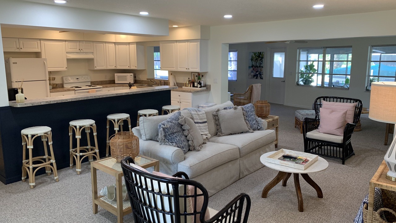 Photo of Livingroom in Springs at Kings Bay
