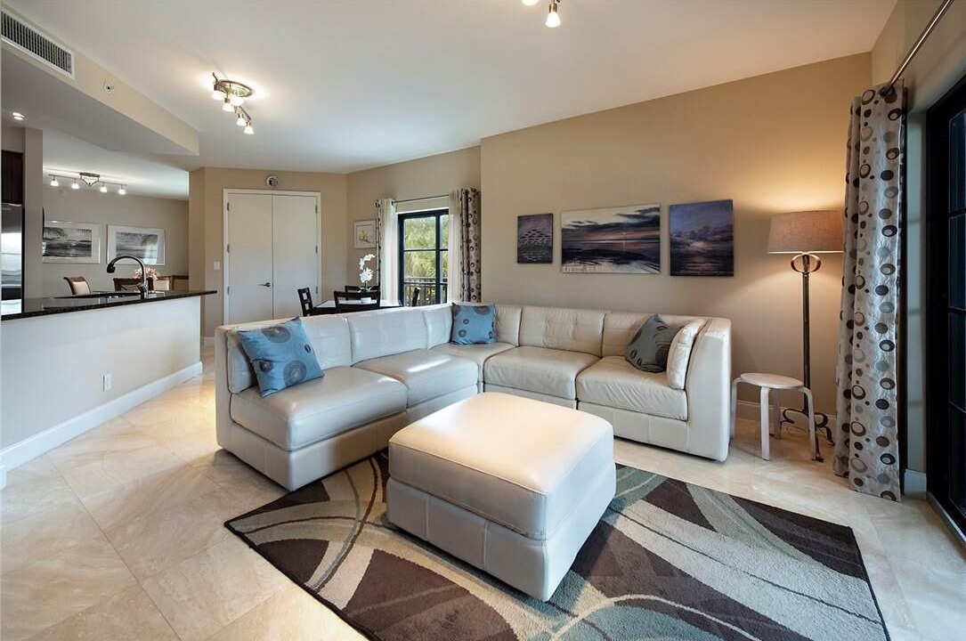Photo of Livingroom in Lauderdale Beach