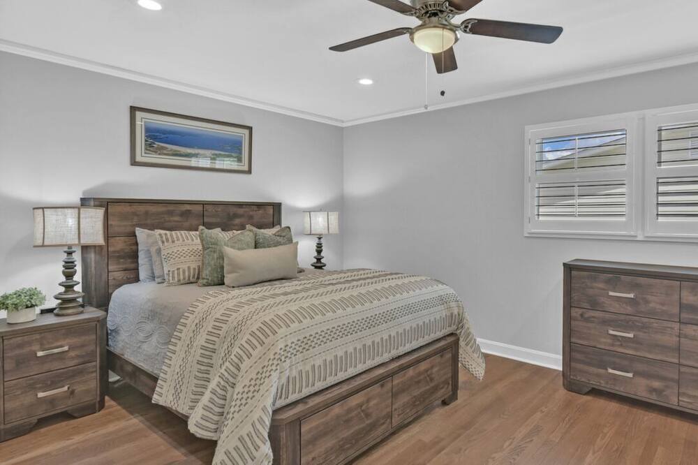Photo of Bedroom in Lake Murray of Richland