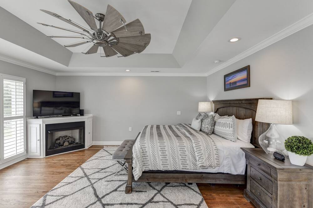 Photo of Bedroom in Lake Murray of Richland