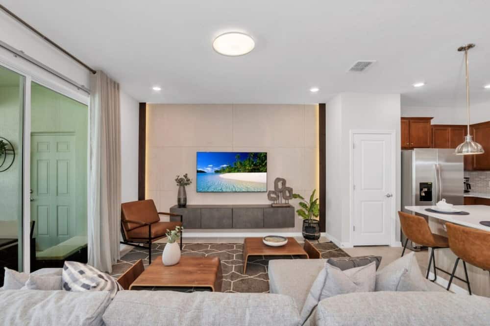 Photo of Bedroom in Saratoga Park