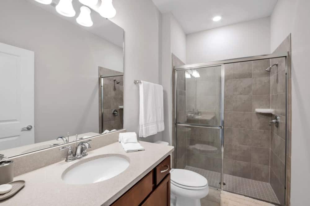 Photo of Bathroom in Saratoga Park