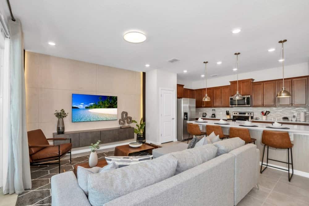 Photo of Livingroom in Saratoga Park