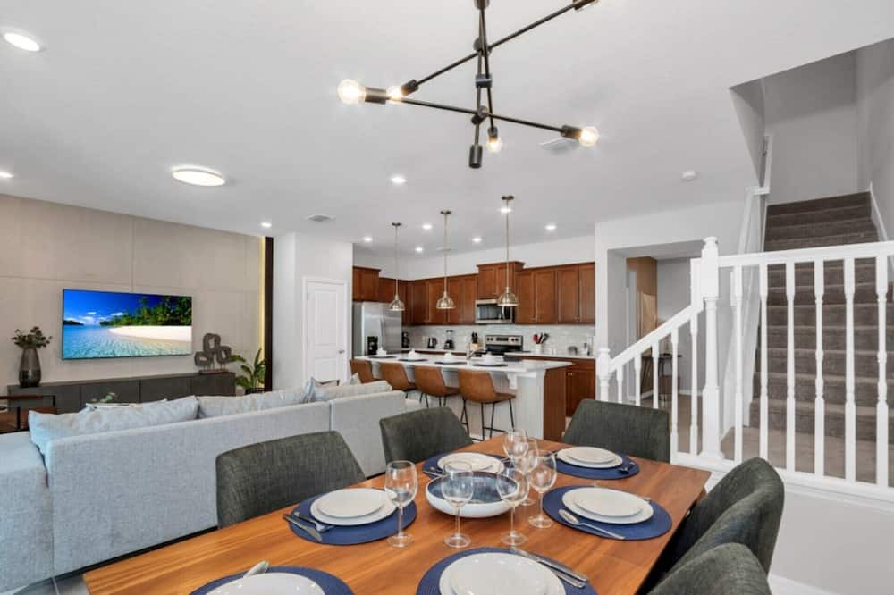 Photo of Kitchen in Saratoga Park