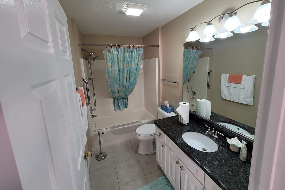 Photo of Bathroom in El Cortez