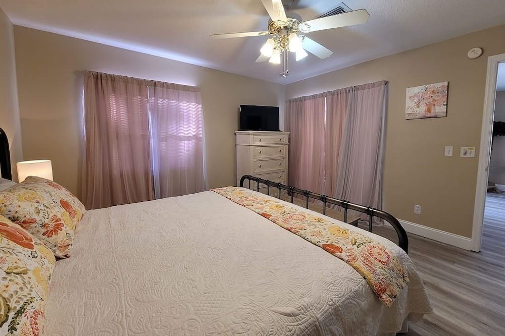 Photo of Bedroom in El Cortez
